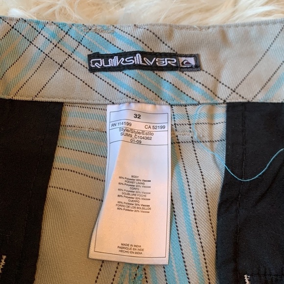 Quicksilver Boarding Mens Gray Blue Black Plaid Casual Chino Shorts Sz 32 - Picture 5 of 6